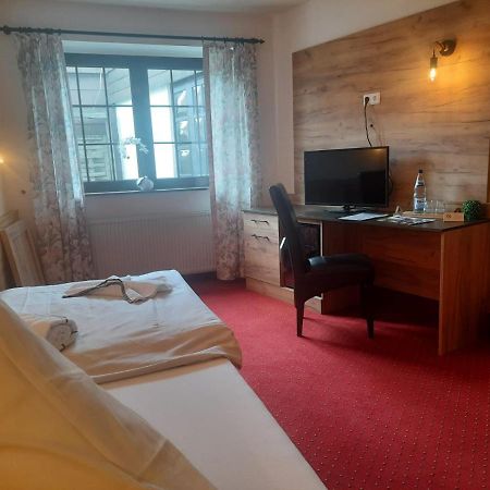 Hotel Haus Krone Bexbach المظهر الخارجي الصورة