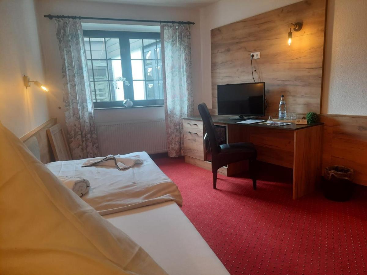Hotel Haus Krone Bexbach المظهر الخارجي الصورة