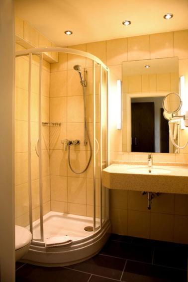 Hotel Haus Krone Bexbach الغرفة الصورة